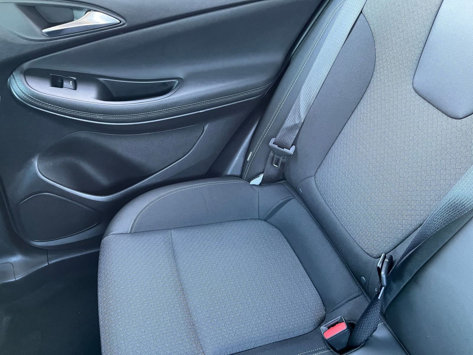 Used 2025 Buick Encore GX Preferred image 39