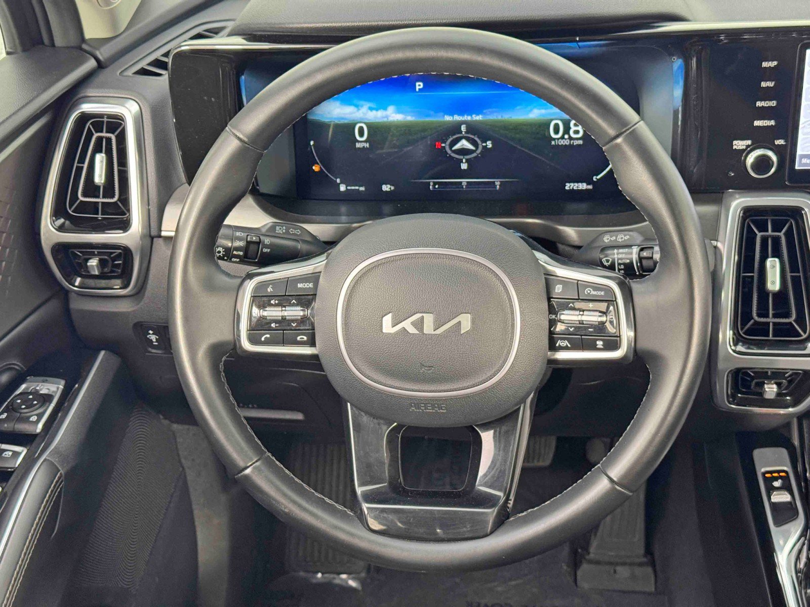 Used 2023 Kia Sorento SX image 20
