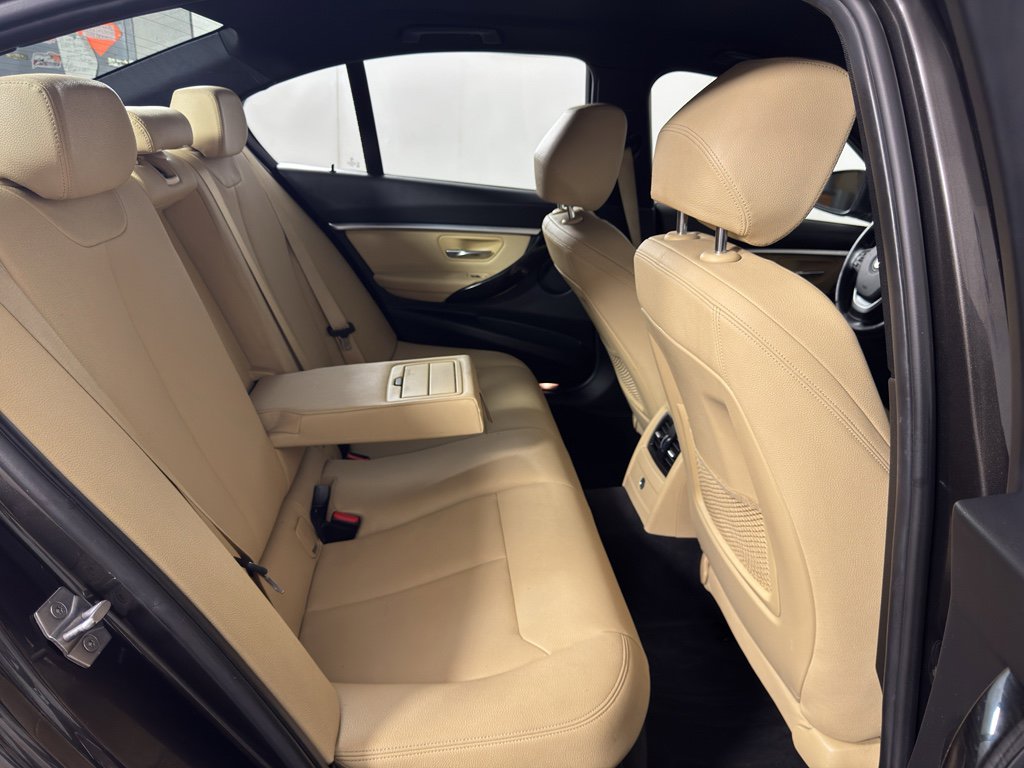 Used 2017 BMW 330e image 38