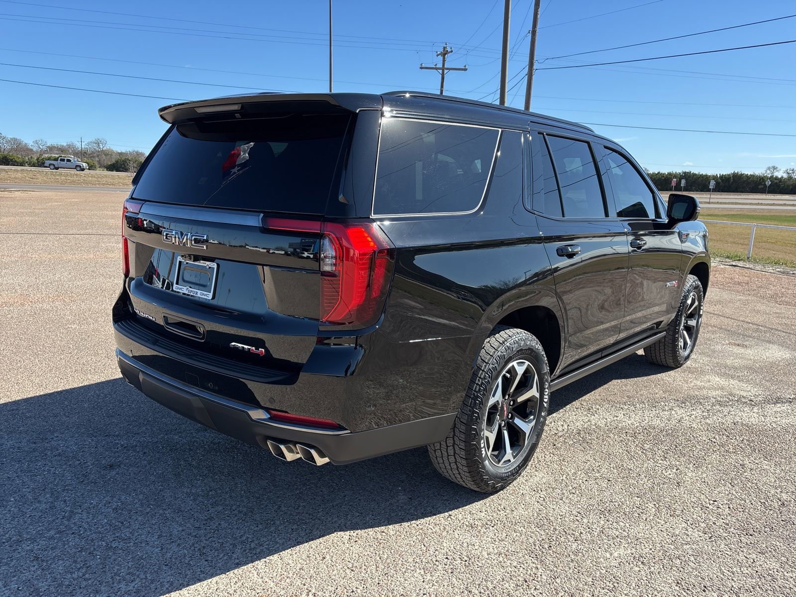 New 2026 GMC Yukon AT4 w/ AT4 Premium Plus Package image 6