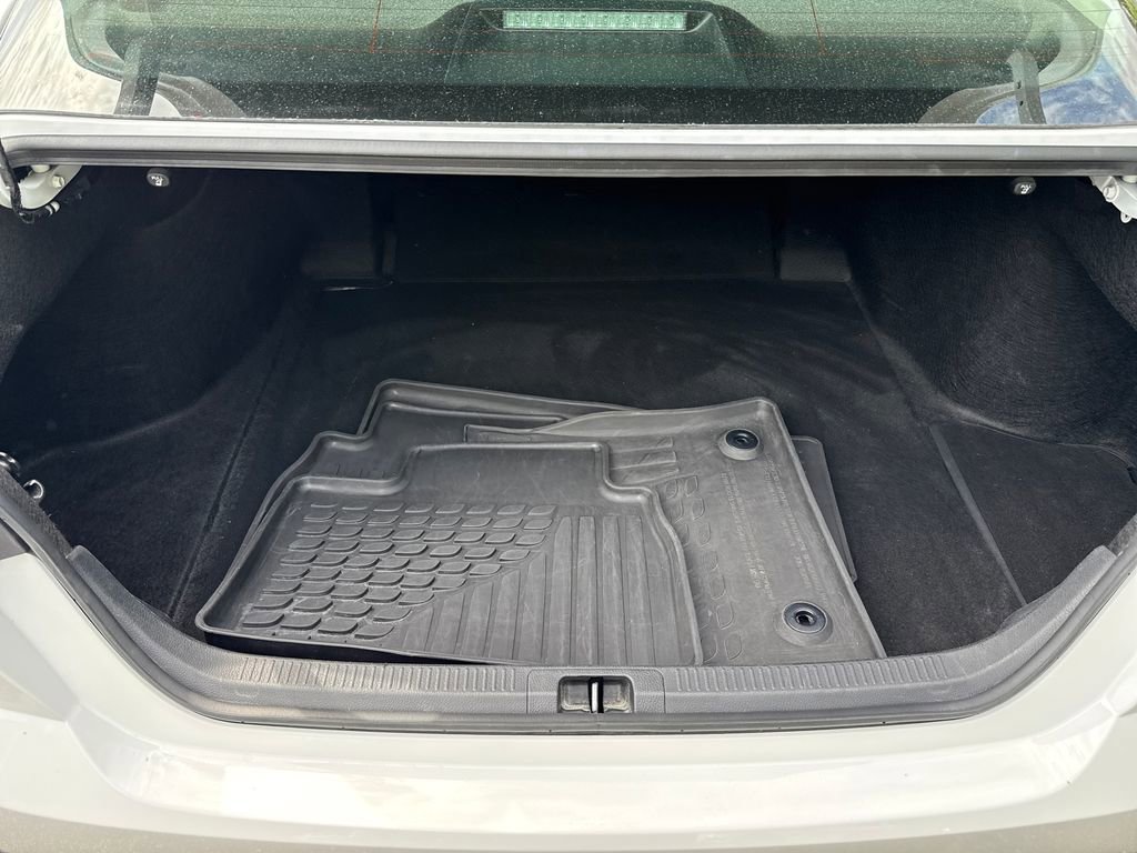 Used 2025 Toyota Camry LE w/ Convenience Package image 32