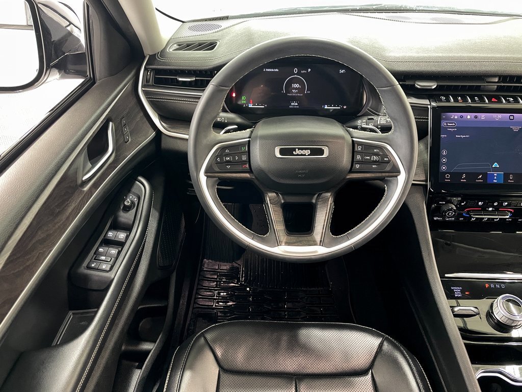 Used 2023 Jeep Grand Cherokee L Limited w/ Luxury Tech Group II image 26