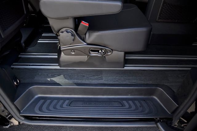 Used 2023 Mercedes-Benz Metris Passenger image 26