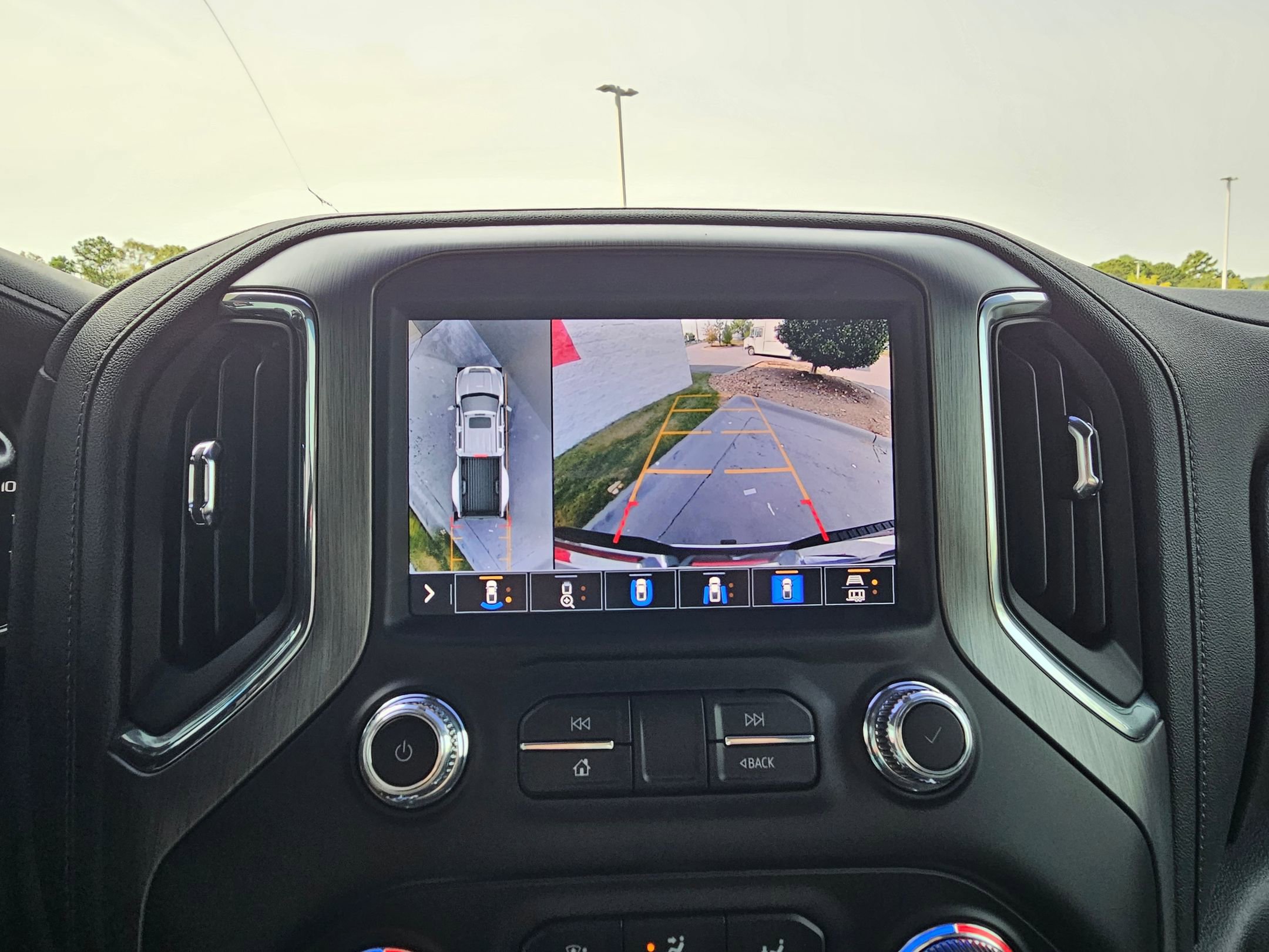 Used 2023 GMC Sierra 3500 Denali image 32