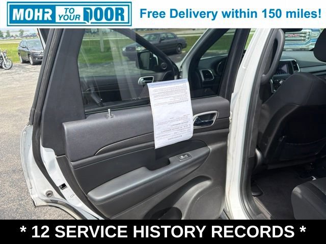 Used 2018 Jeep Grand Cherokee Laredo AWD/4WD image 37