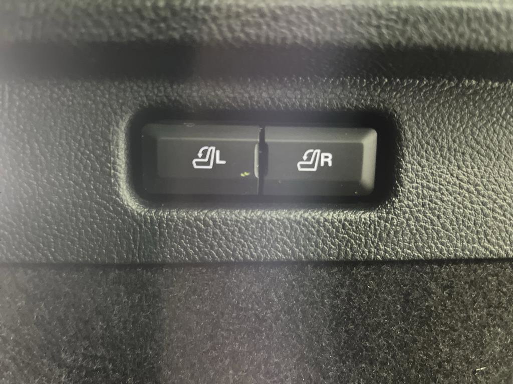 Used 2024 Lincoln Corsair Grand Touring w/ Equipment Group 301A image 17