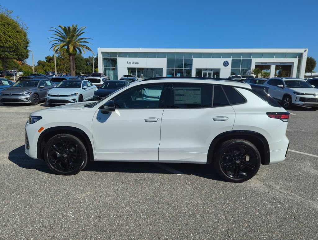 New 2026 Volkswagen Tiguan SE R-Line image 9