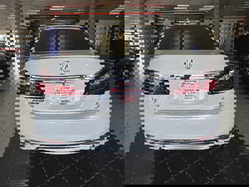 Used 2016 Honda Accord EX image 5