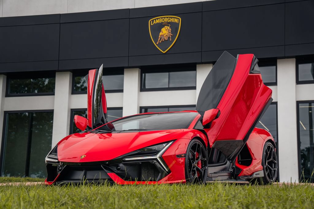 Used 2025 Lamborghini Revuelto AWD/4WD image 19