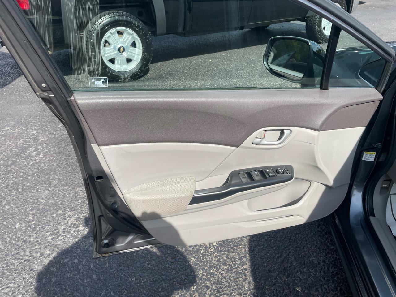 Used 2012 Honda Civic LX image 24