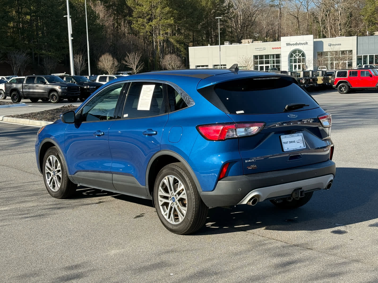 Used 2022 Ford Escape SEL w/ Technology Package image 3