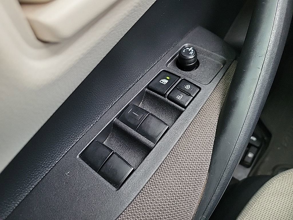 Used 2025 Toyota Corolla LE image 23