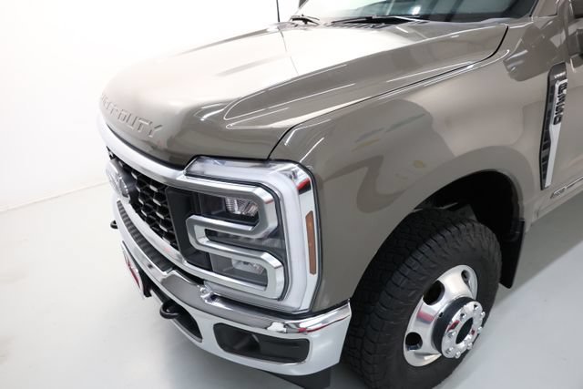 Used 2026 Ford F350 Lariat w/ FX4 Off-Road Package AWD/4WD image 57