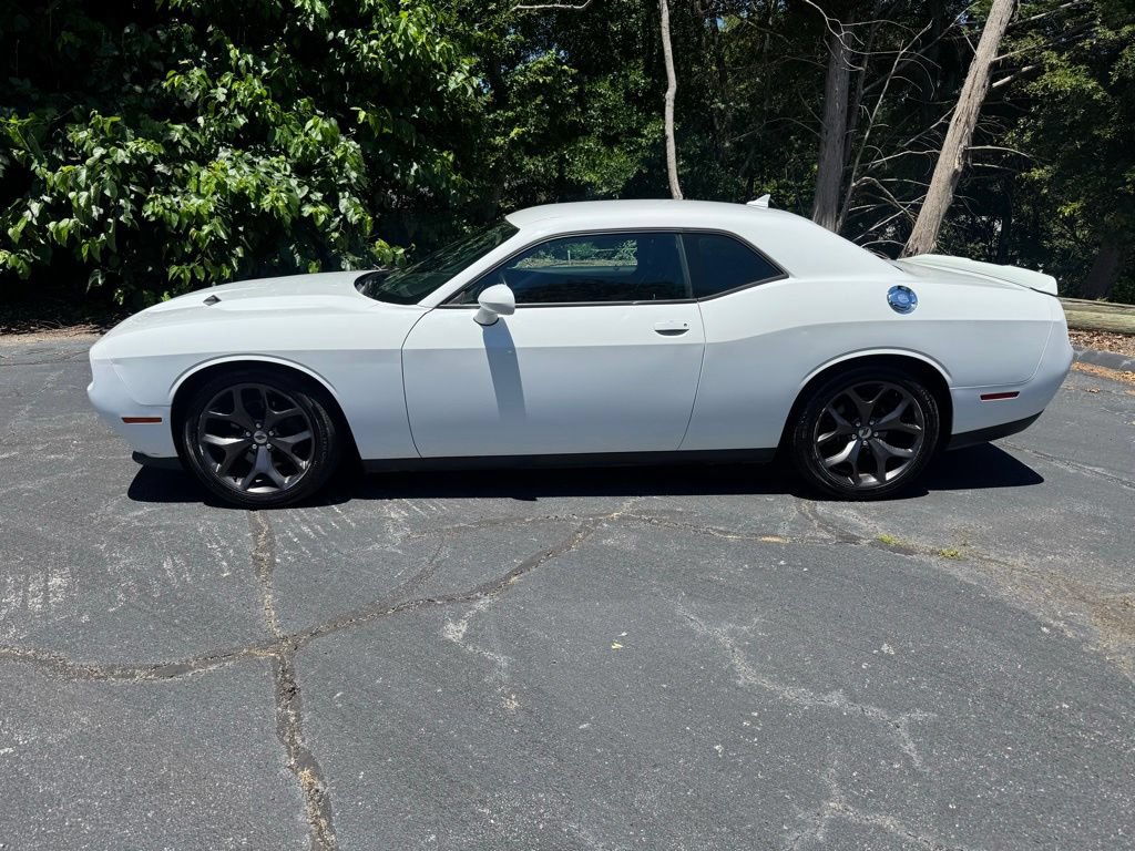 Used 2018 Dodge Challenger SXT Plus RWD image 2
