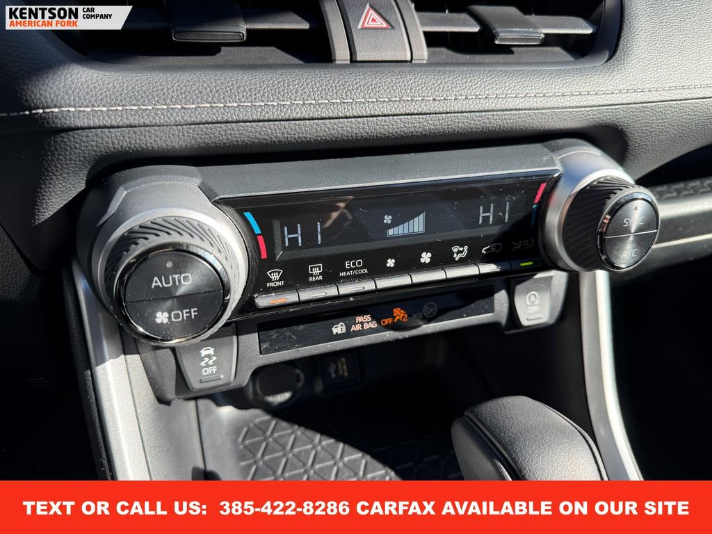 Used 2025 Toyota RAV4 XLE image 25