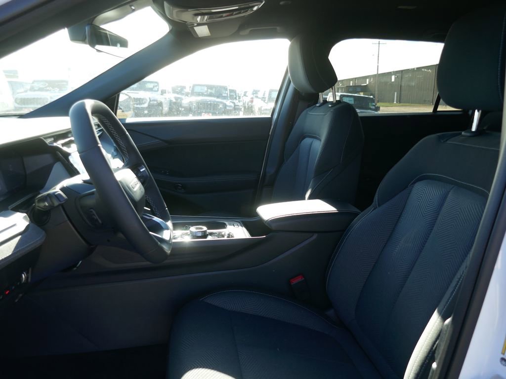 New 2026 Jeep Cherokee Laredo image 13