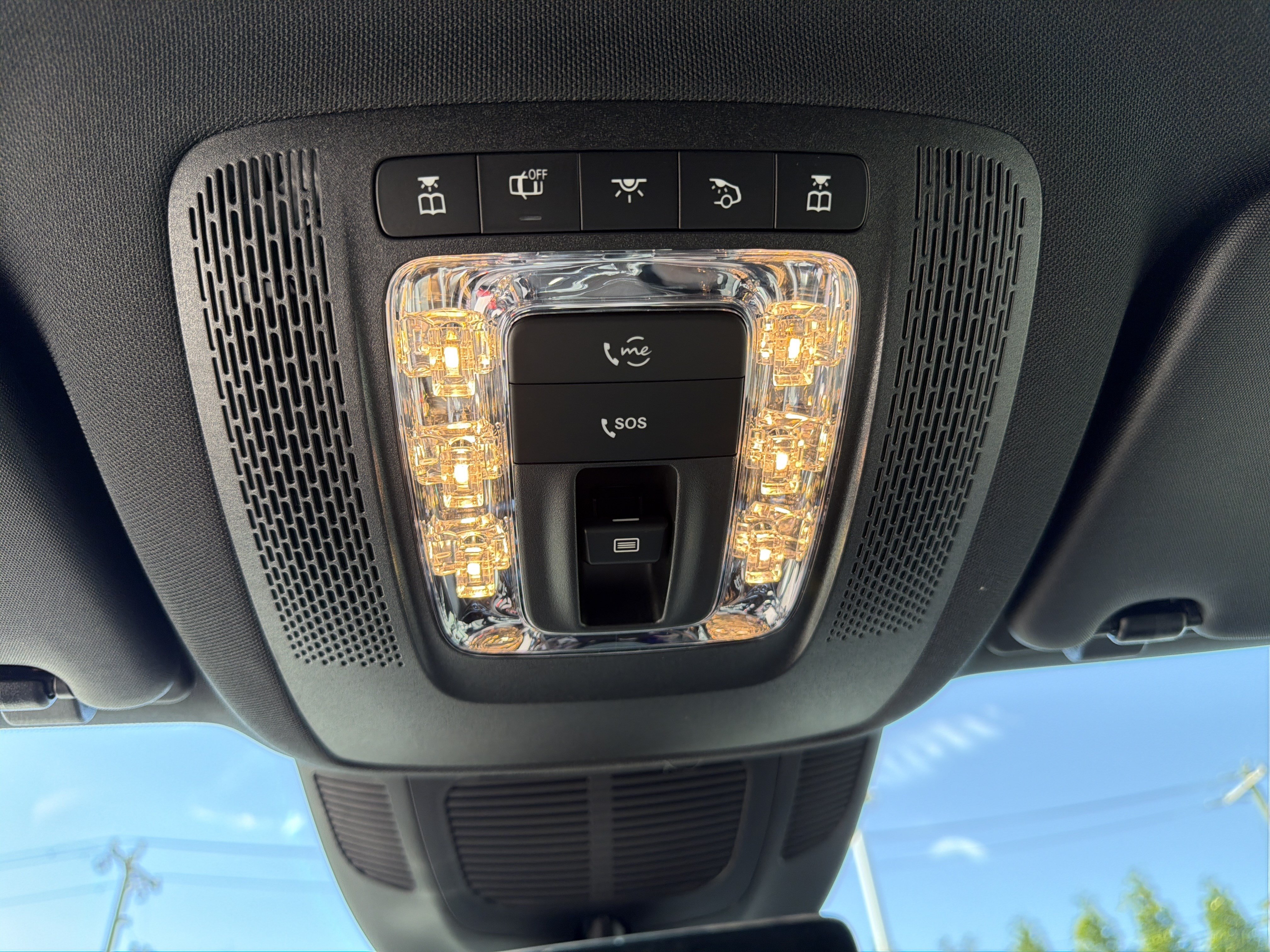 Certified 2025 Mercedes-Benz GLS 450 4MATIC image 29
