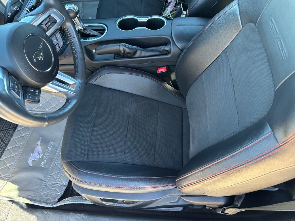 Used 2020 Ford Mustang GT Premium w/ Equipment Group 401A image 14