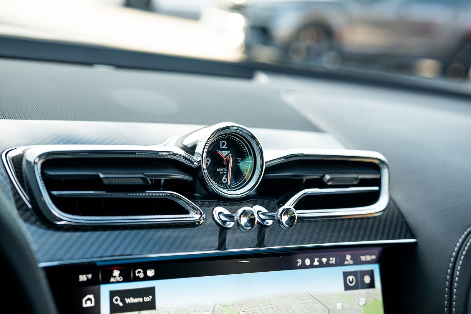 Certified 2025 Bentley Bentayga image 24