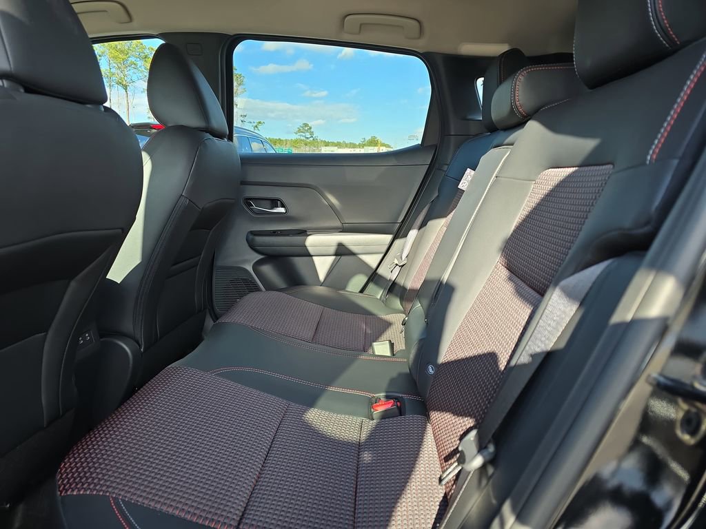 New 2026 Nissan Kicks SR FWD image 18