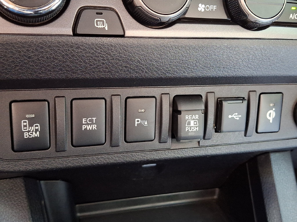 Used 2020 Toyota Tacoma TRD Pro AWD/4WD image 24