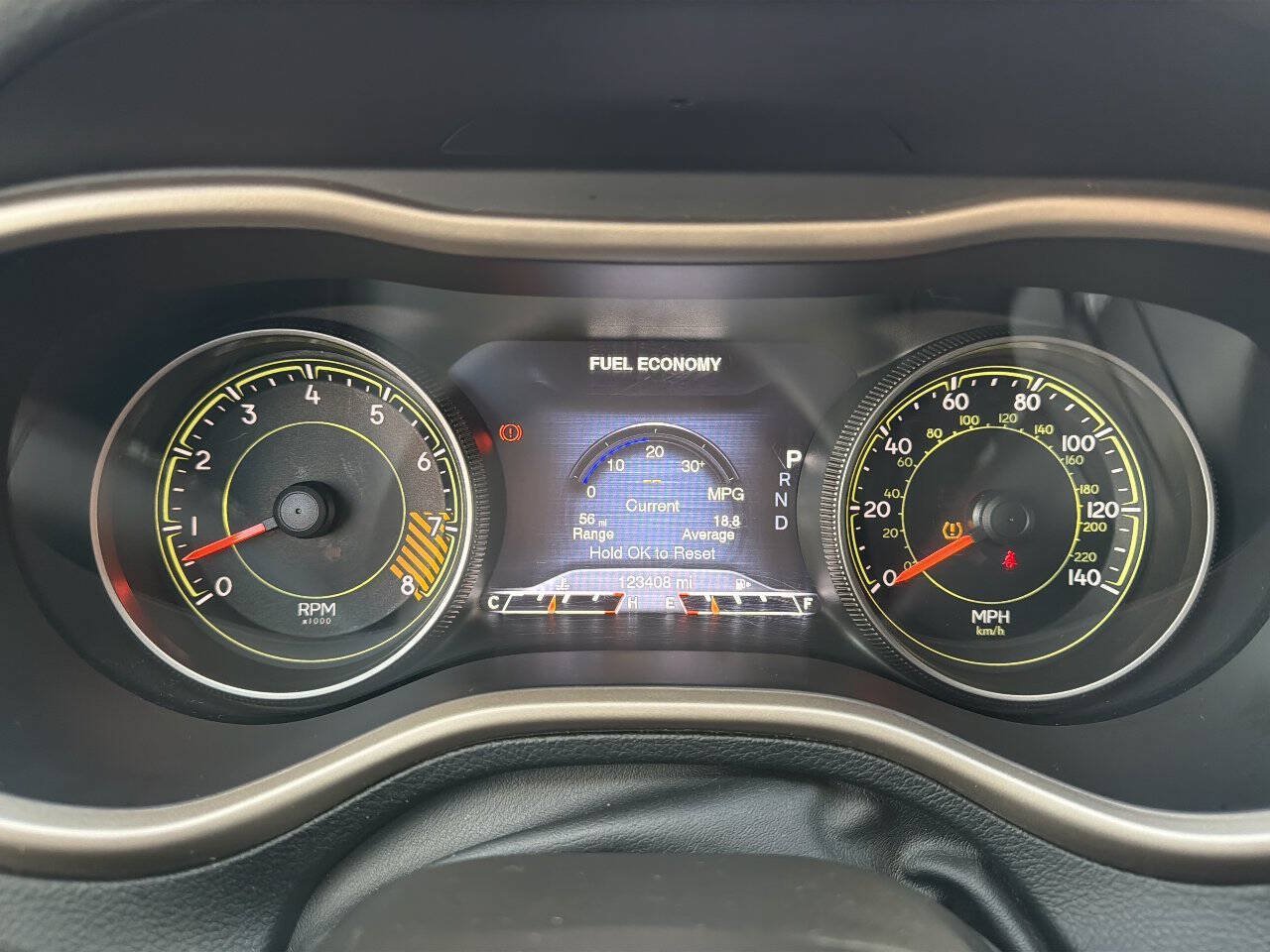 Used 2015 Jeep Cherokee Limited w/ Trailer Tow Group AWD/4WD image 33