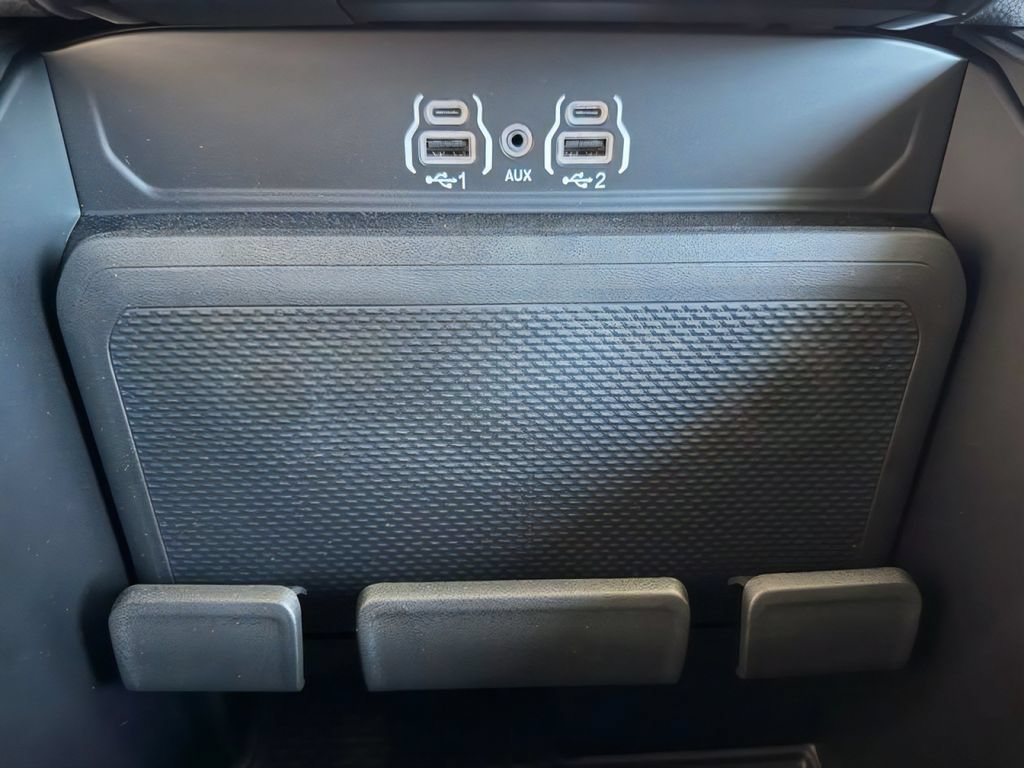 New 2026 RAM 2500 Big Horn AWD/4WD image 22