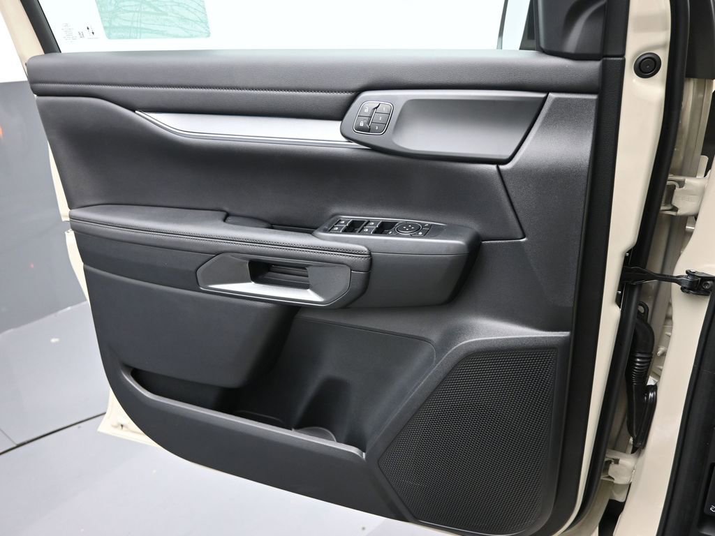 New 2025 Ford Ranger Lariat w/ FX4 Off-Road Package image 17