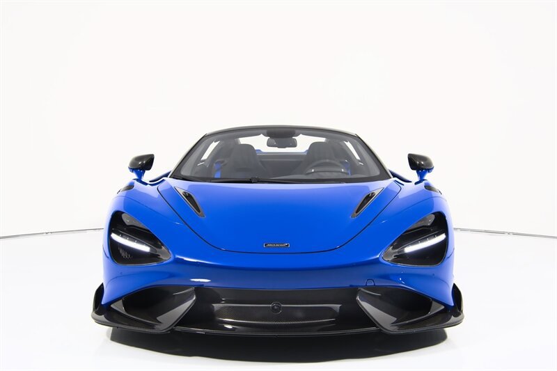 Used 2022 McLaren 765LT RWD image 3