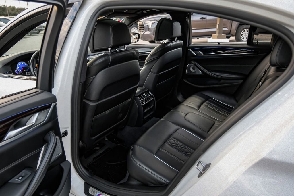 Used 2018 BMW 540i xDrive w/ M Sport Package image 47