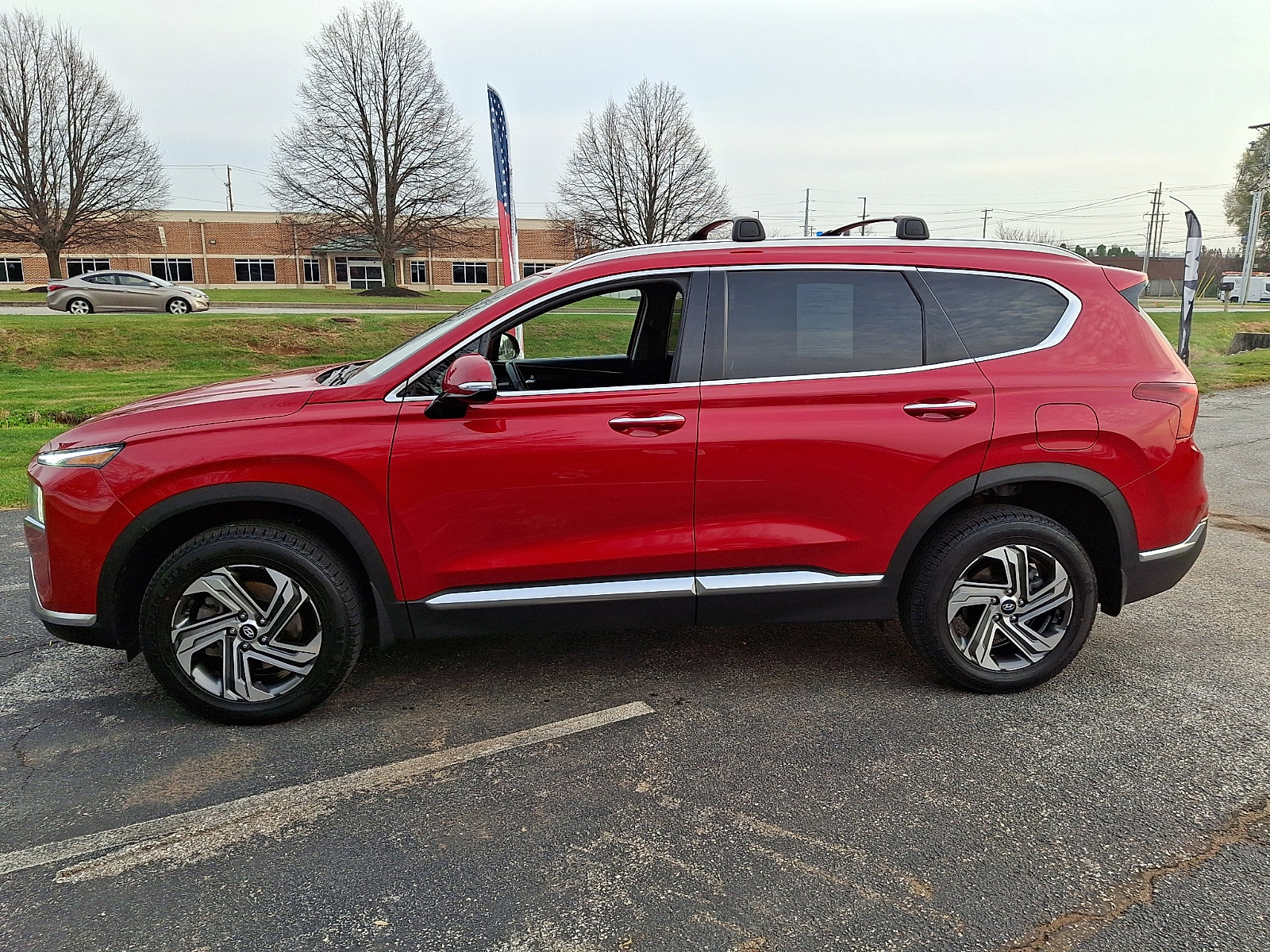 Used 2021 Hyundai Santa Fe SEL w/ Convenience Package image 5