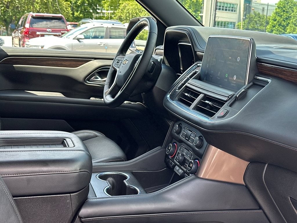 Used 2023 Chevrolet Tahoe High Country AWD/4WD image 13