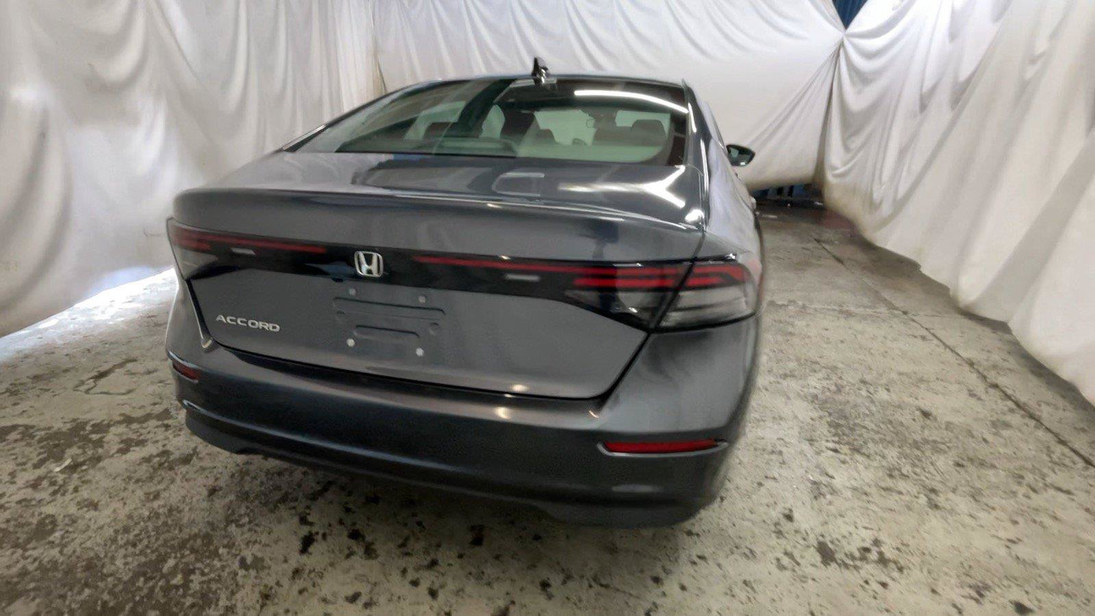 Certified 2025 Honda Accord SE image 7