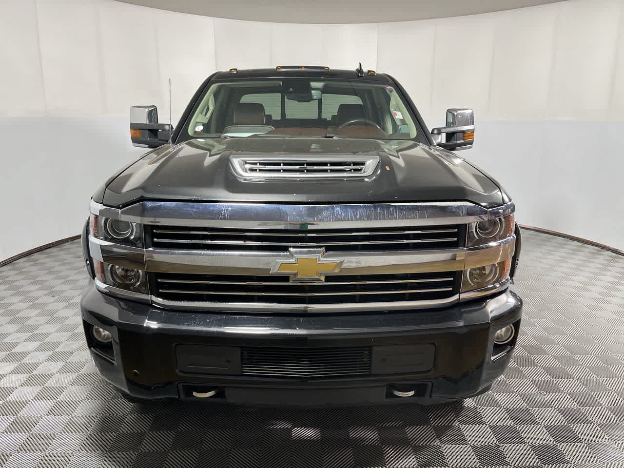 Used 2017 Chevrolet Silverado 3500 High Country w/ Duramax Plus Package AWD/4WD image 3