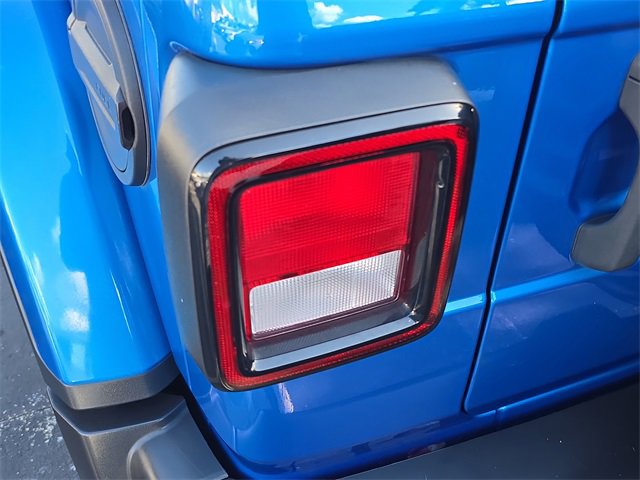 Used 2023 Jeep Wrangler Unlimited Rubicon image 5