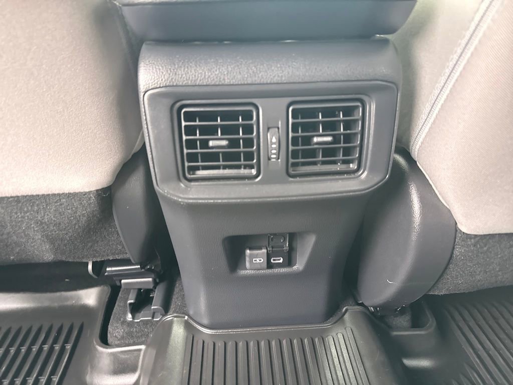 Used 2024 Toyota RAV4 XLE w/ Convenience Package image 32