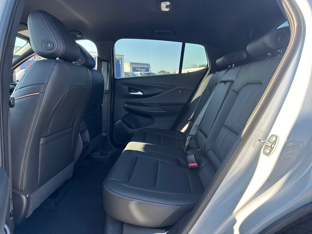 New 2026 Buick Envista Avenir FWD image 12