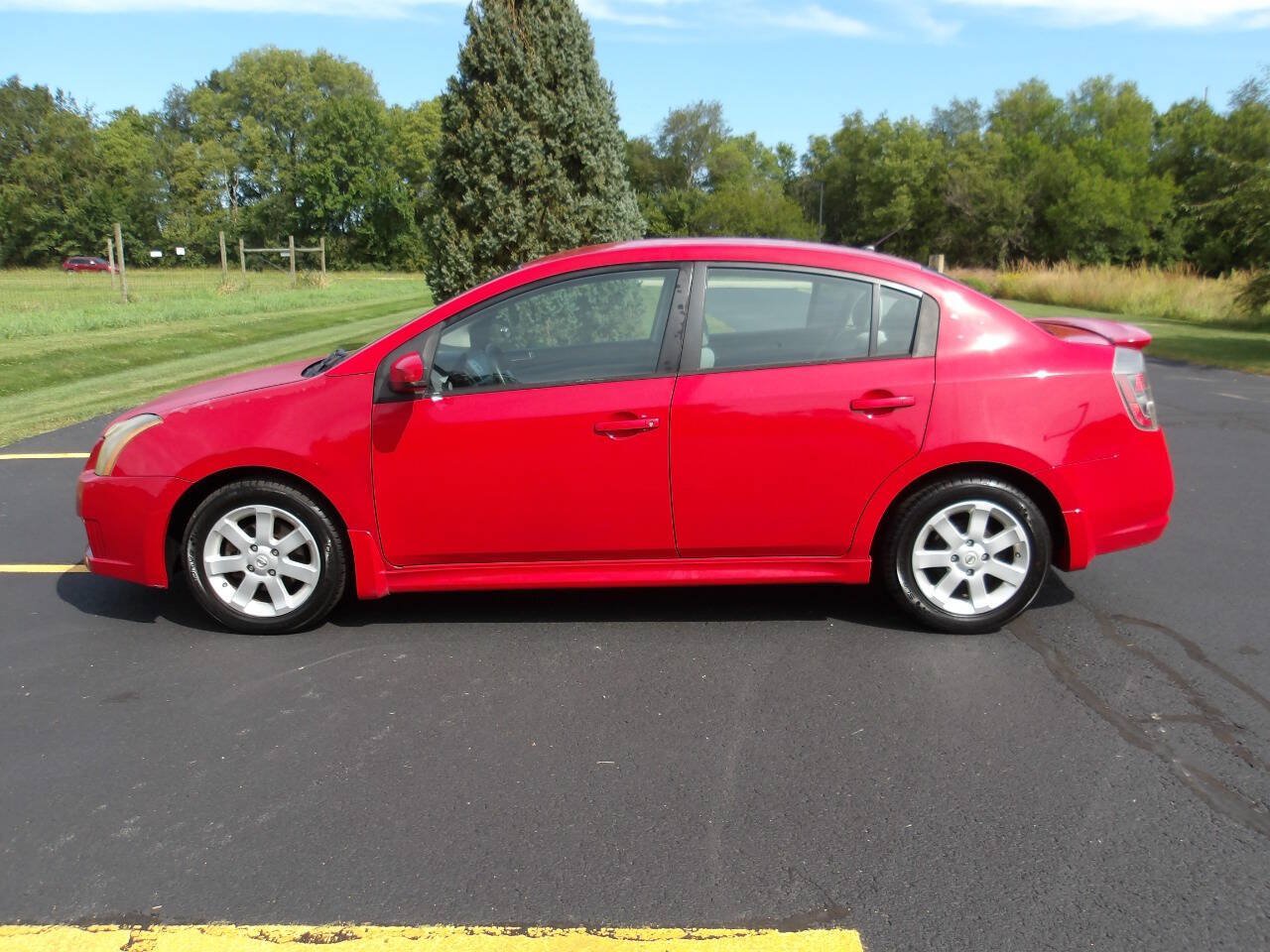 Used 2012 Nissan Sentra 2.0 SR FWD image 9