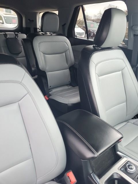 Used 2021 Ford Explorer XLT w/ Equipment Group 202A image 16