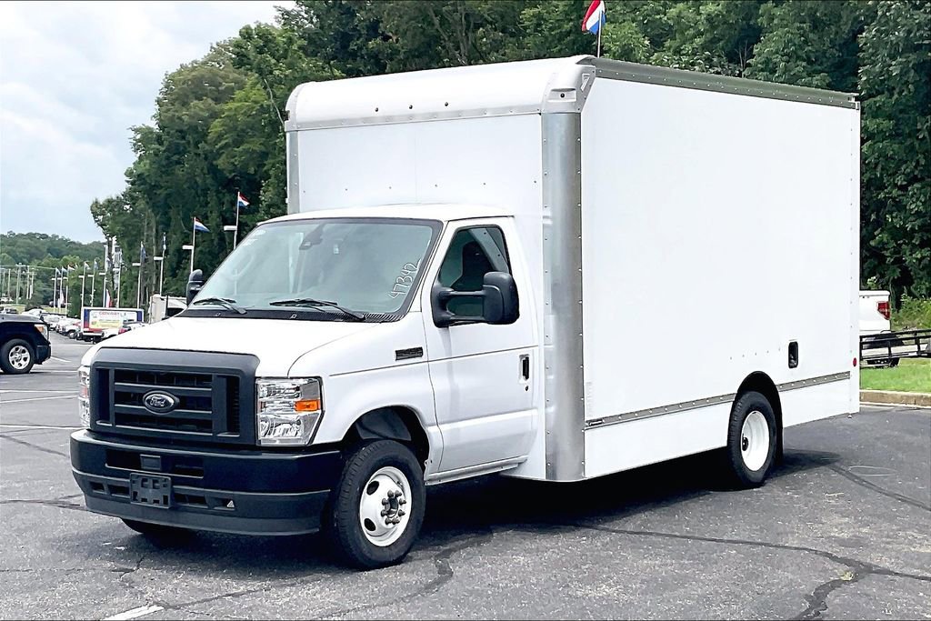 New 2024 Ford E-450 and Econoline 450 Super Duty w/ Driver's Safety Package image 2