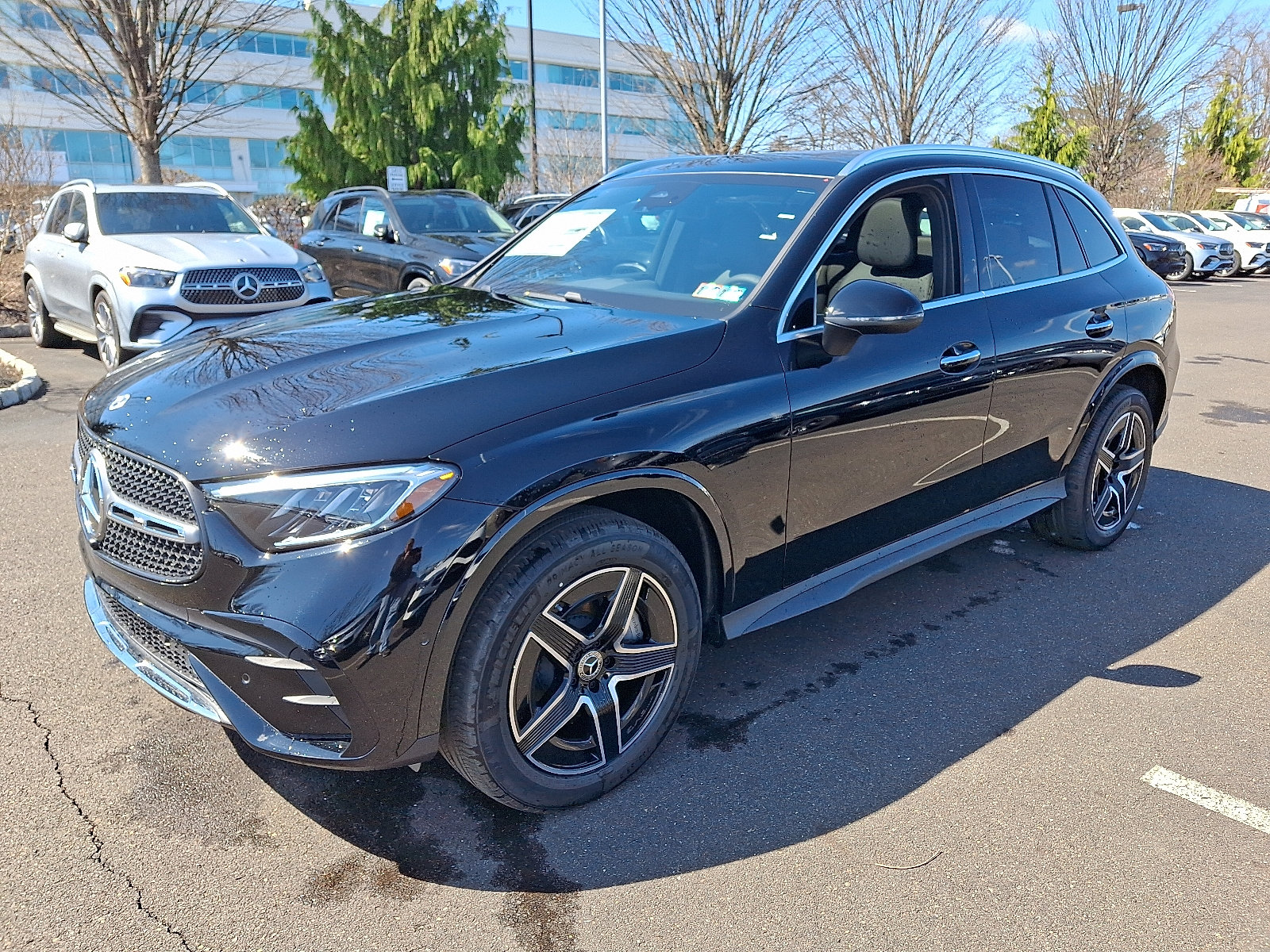 New 2026 Mercedes-Benz GLC 300 4MATIC image 3
