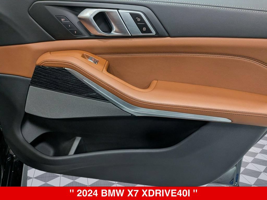Used 2024 BMW X7 xDrive40i w/ M Sport Package AWD/4WD image 36