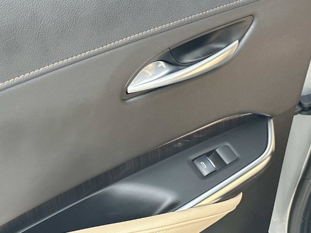 Certified 2024 Cadillac XT4 Premium Luxury FWD image 15