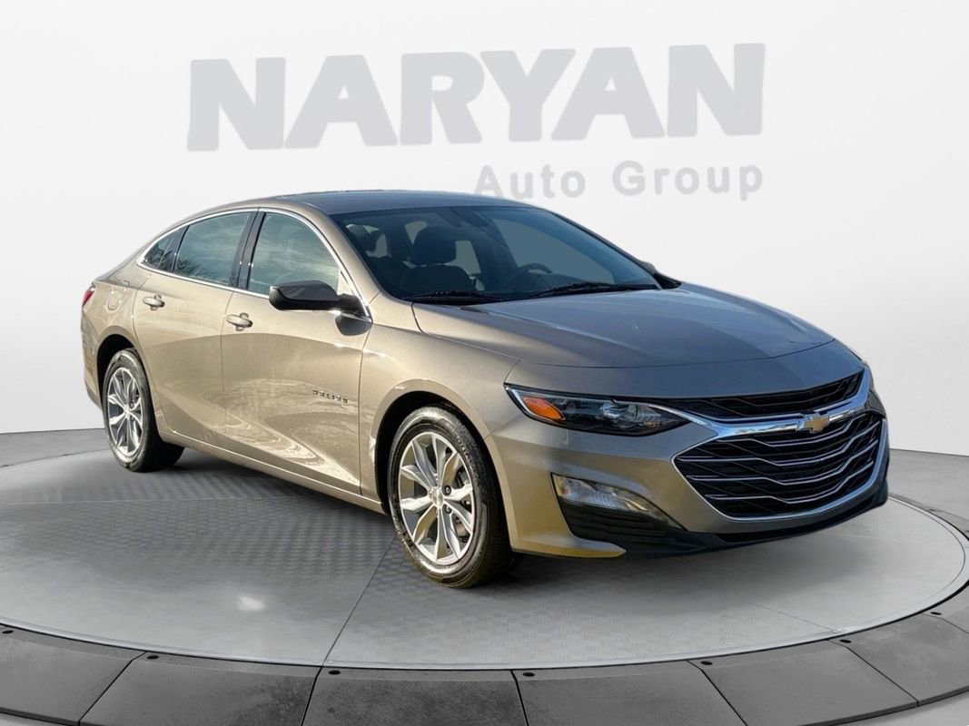 Used 2024 Chevrolet Malibu LT image 2