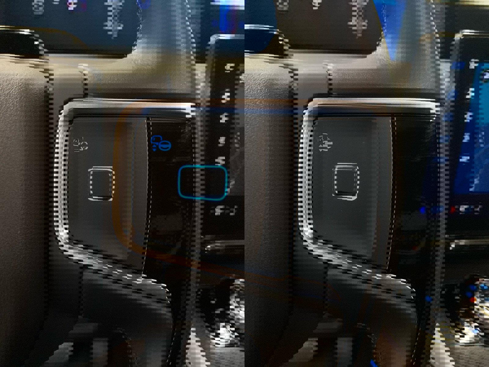 New 2025 Ford Expedition Max Platinum w/ Stealth Performance Package image 47