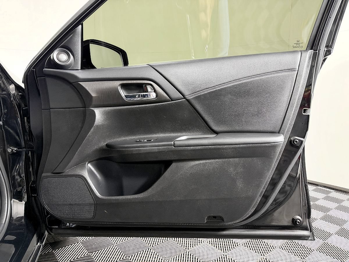 Used 2013 Honda Accord EX-L image 43