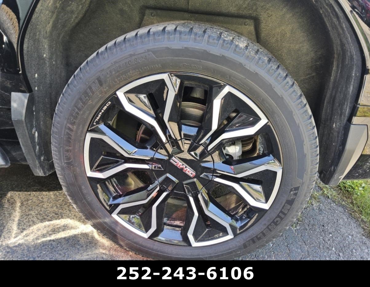 Used 2026 GMC Sierra EV Denali AWD/4WD image 11