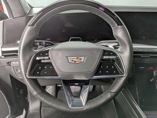 Used 2025 Cadillac Escalade V w/ LPO, ONYX Package image 25