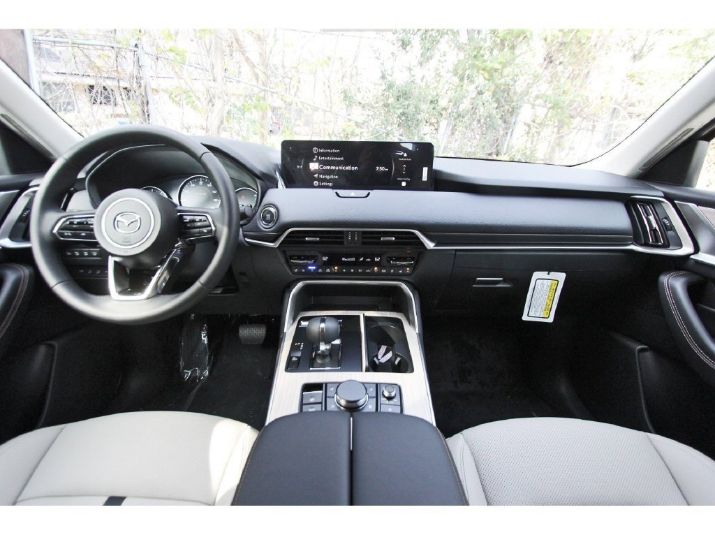 Used 2026 MAZDA CX-90 3.3 Turbo w/ Preferred Package AWD/4WD image 7