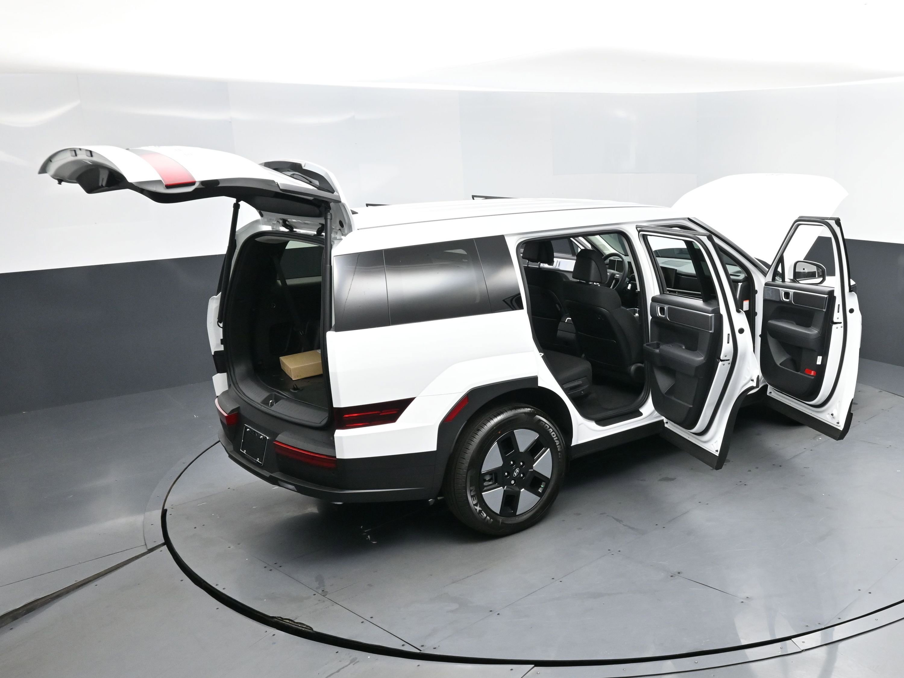 New 2026 Hyundai Santa Fe SE image 18